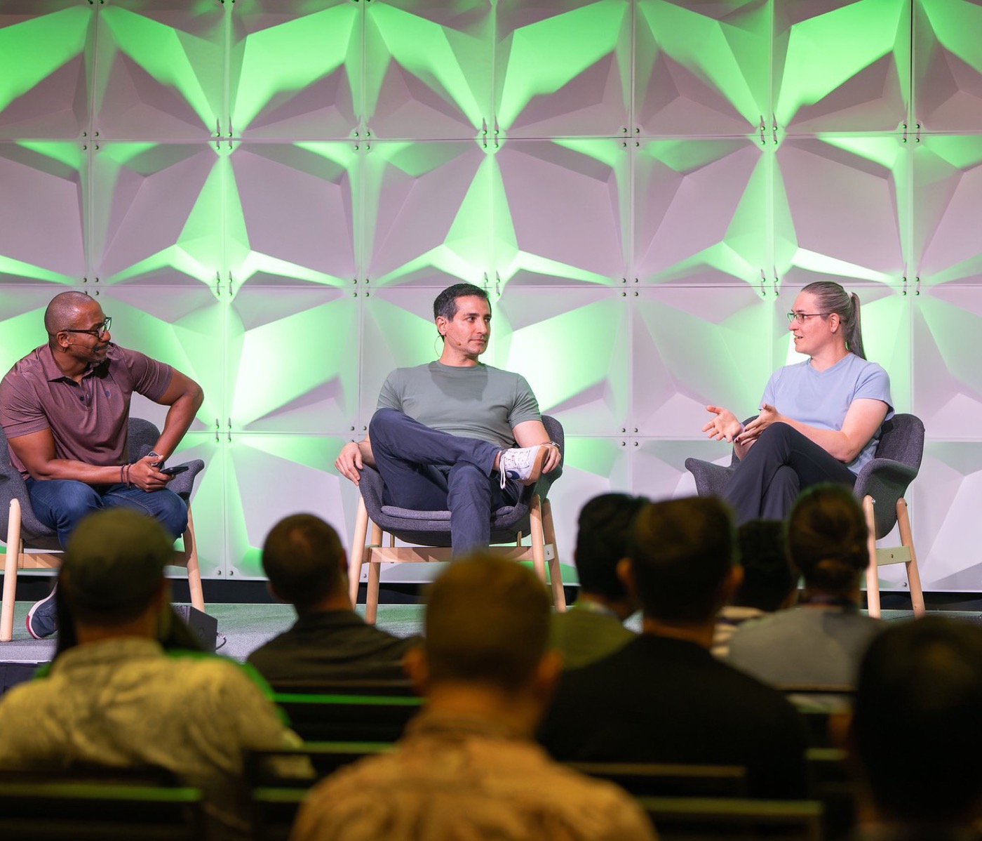 Johnny moderating a five-person panel on the GopherCon main stage